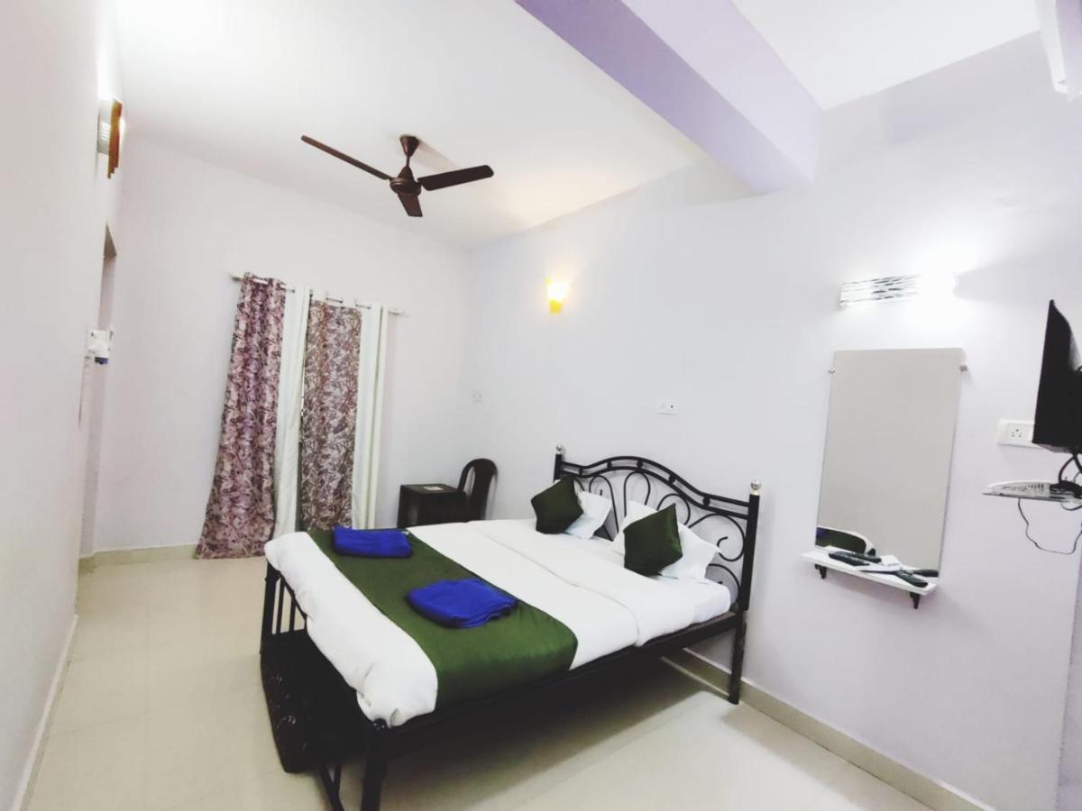 Tiger Eye Guest House Calangute Buitenkant foto